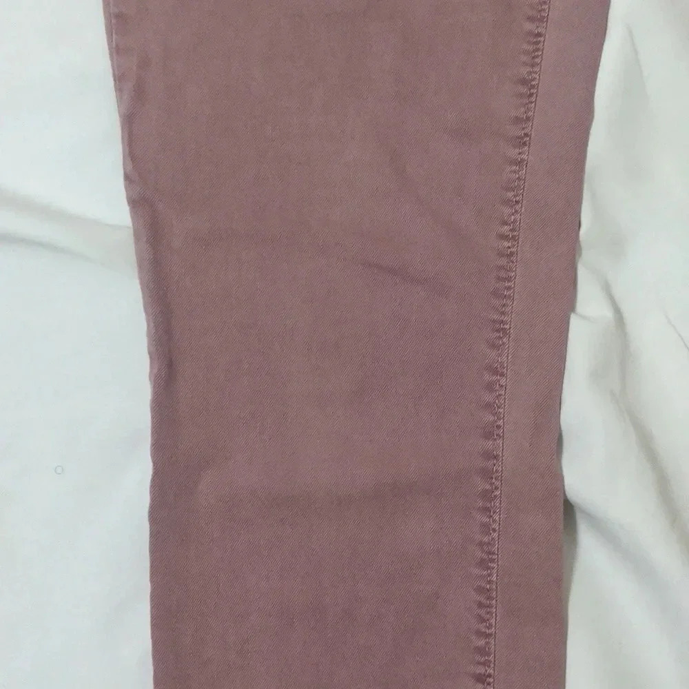 LOFT Modern Skinny Jeans, Color Dusty Mauve, Size 28 - Picture 5 of 14